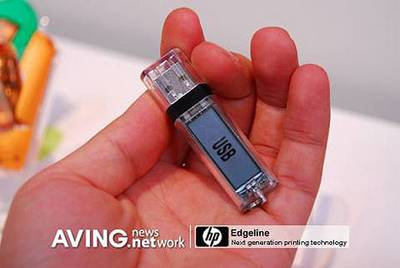 solar-powered-usb